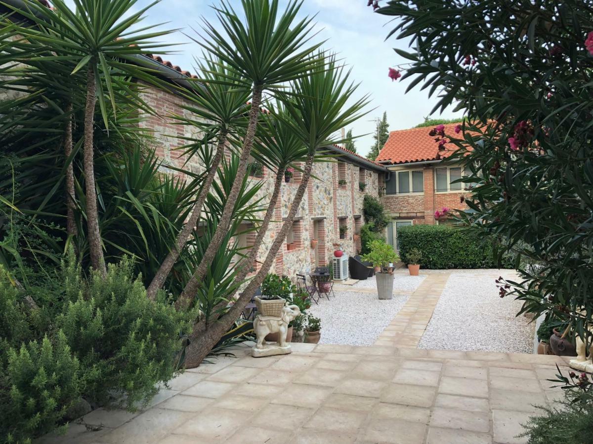 Domaine De La Tannerie Chambres D'Hotes Et Appartements Prades  Ngoại thất bức ảnh